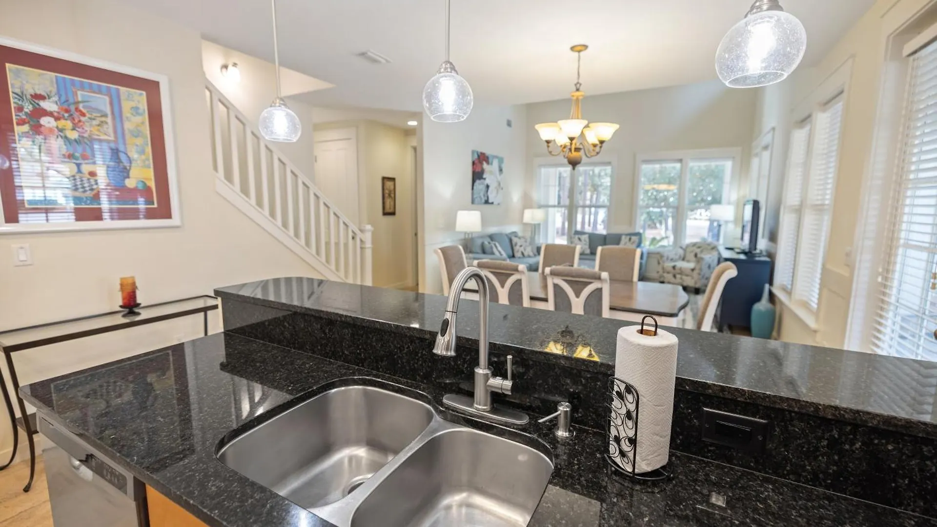펜션 1381 Laurel Grove