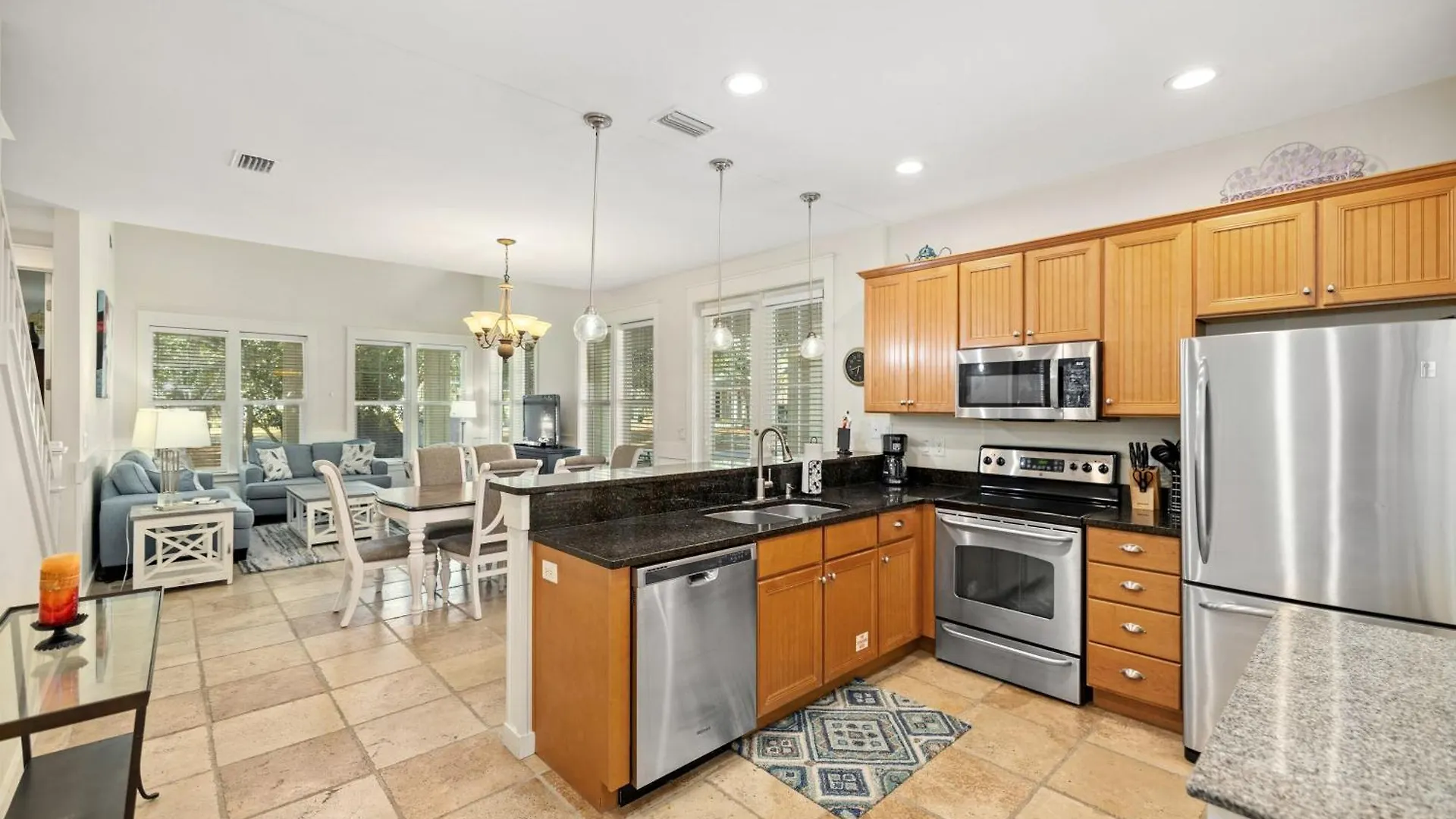 펜션 1381 Laurel Grove *