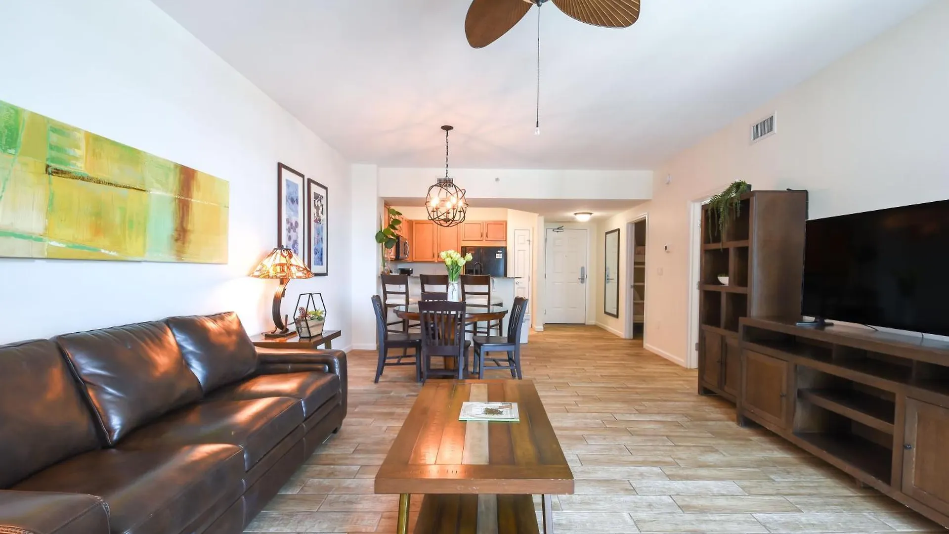 The Palms Of 1511 Junior Apartment