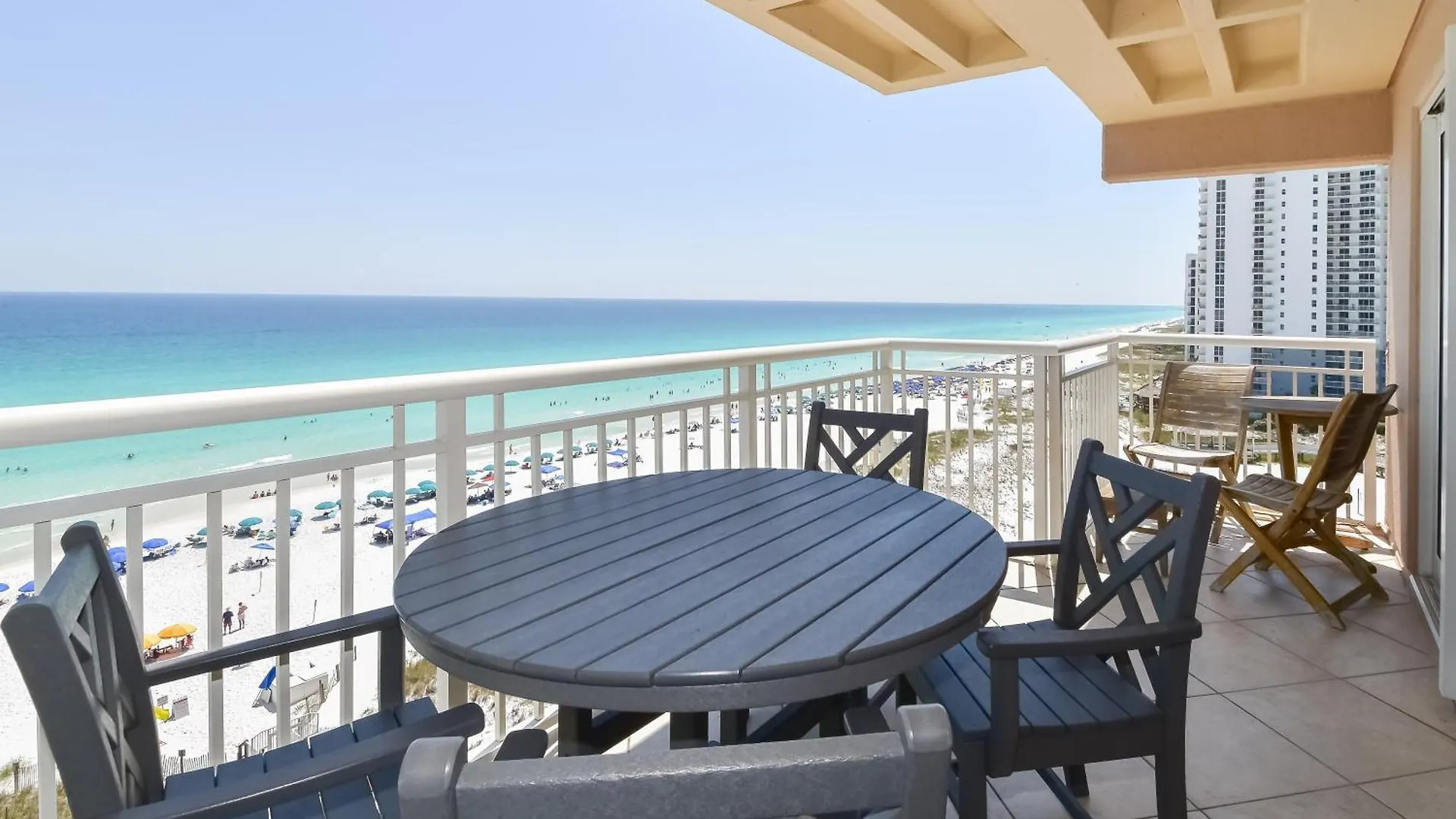 Towers 92 * Destin