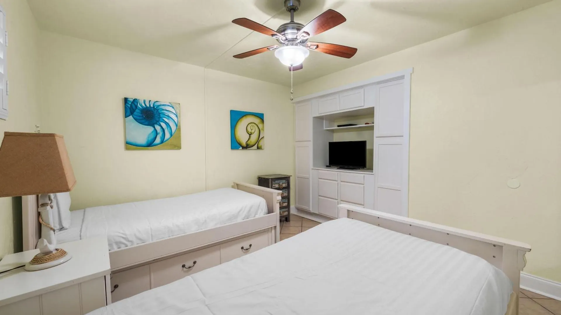Surf And Racquet Unit 411 Destin