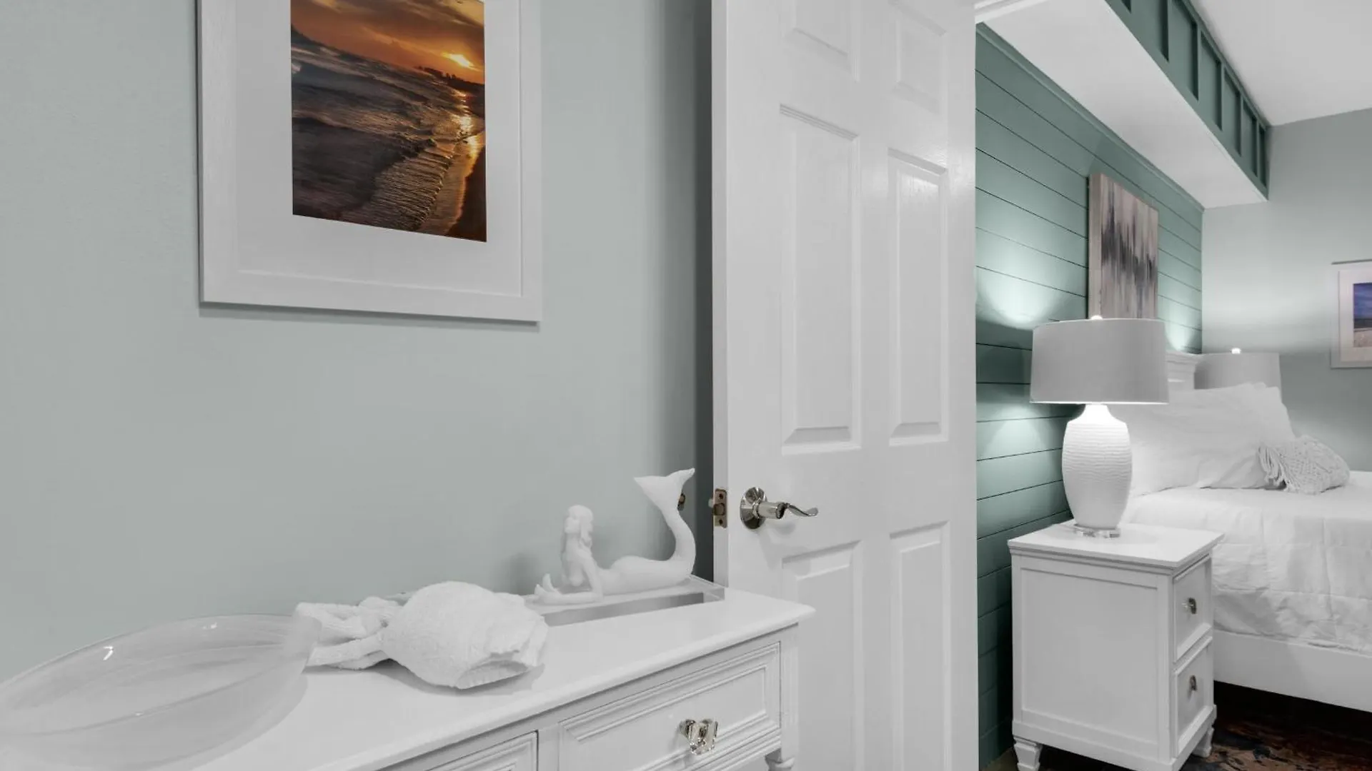 Sterling Shores 215 Aparthotel