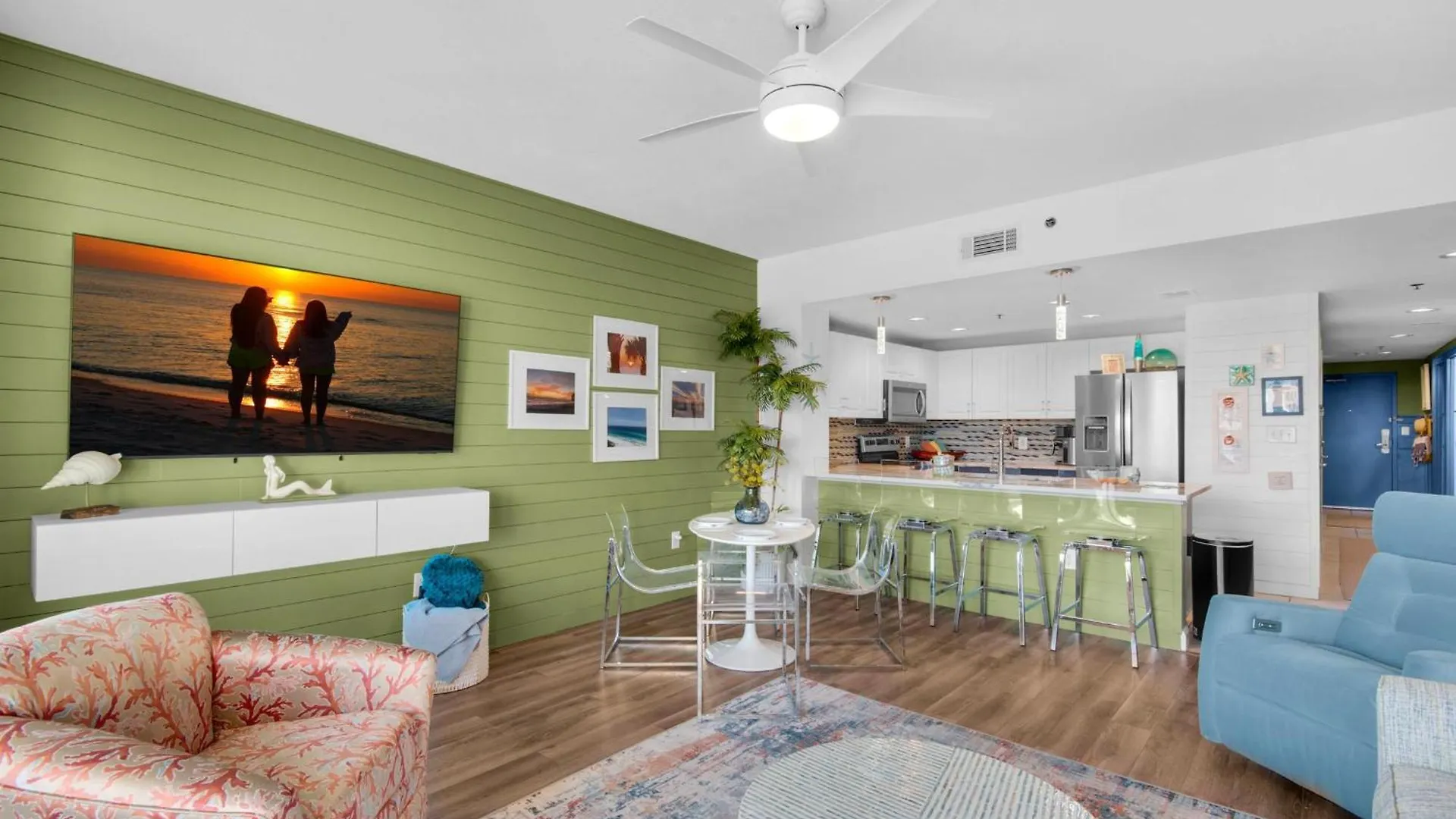 Aparthotel Sterling Shores 215