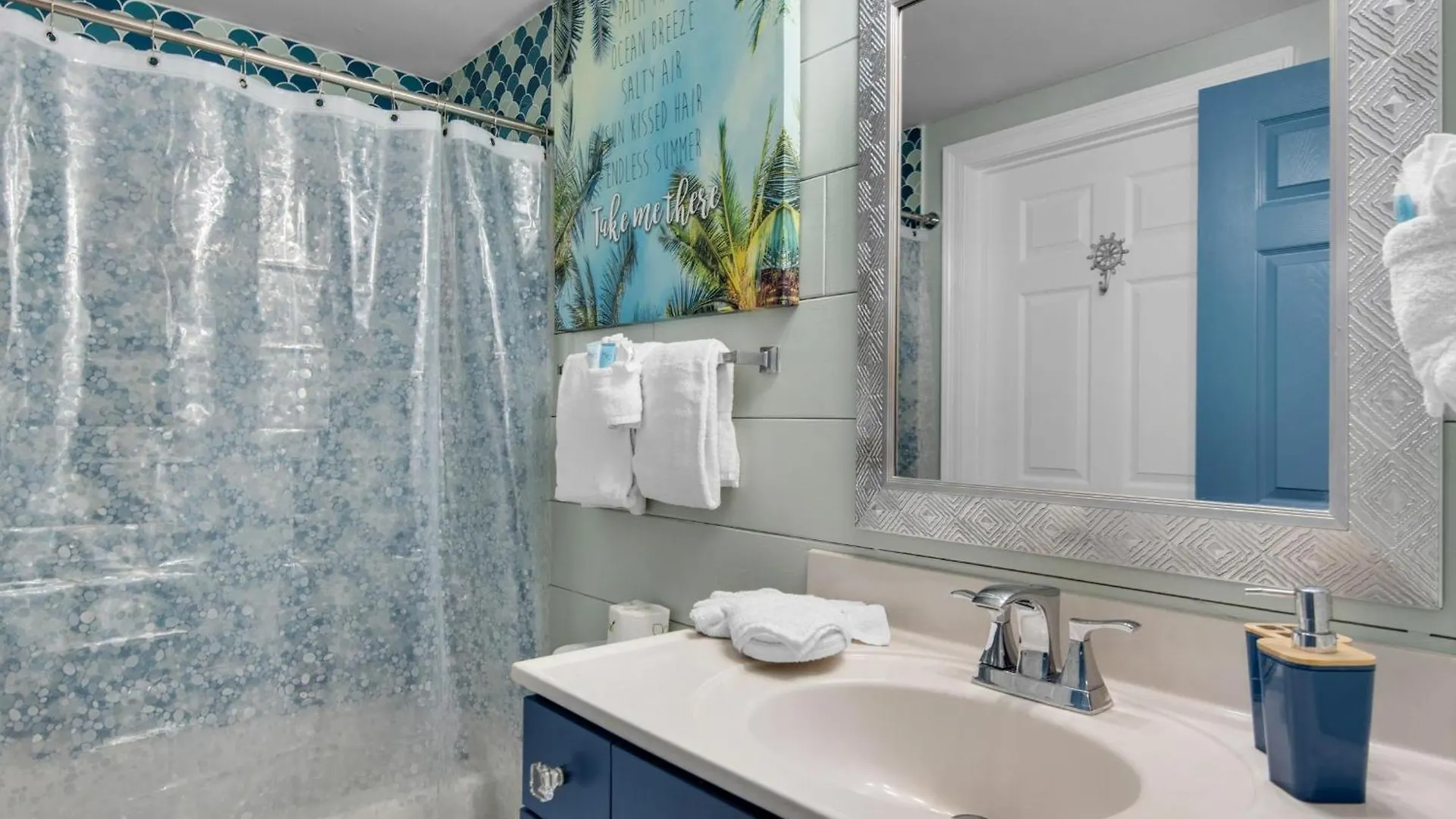 Sterling Shores 215 Aparthotel *