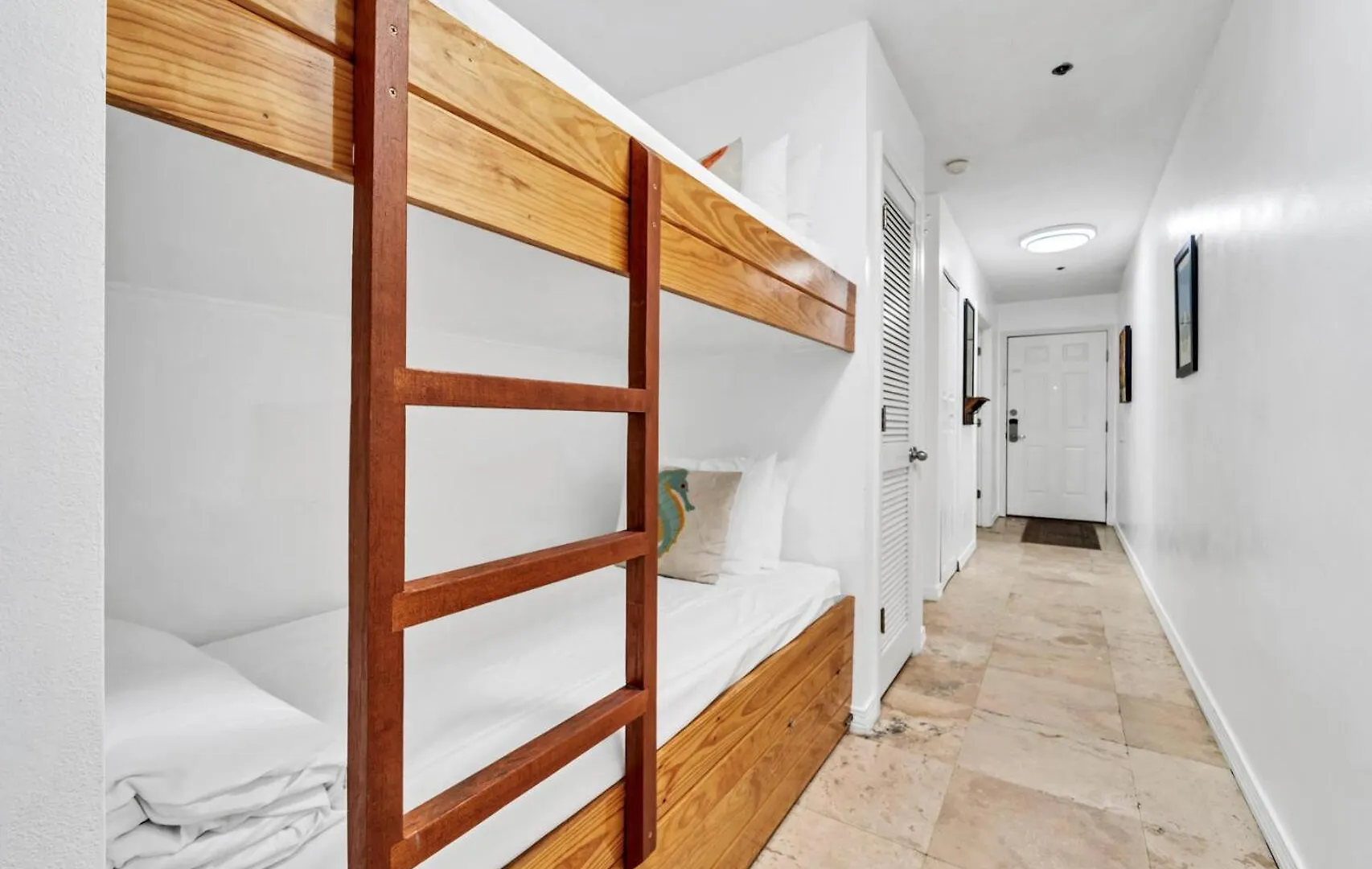 Semesterbostad Grand Caribbean West 314 Ocean View Sleeps 6 *