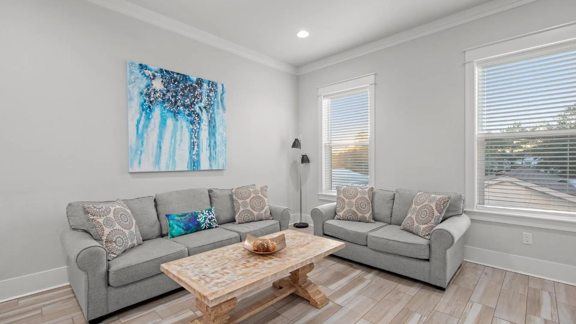 Shearwater Chateau With Lsv And Heated Pool Destin