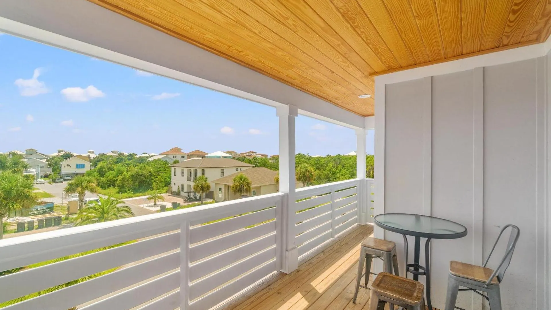 The Emperor With Jetted Pool And Game Holiday home Destin