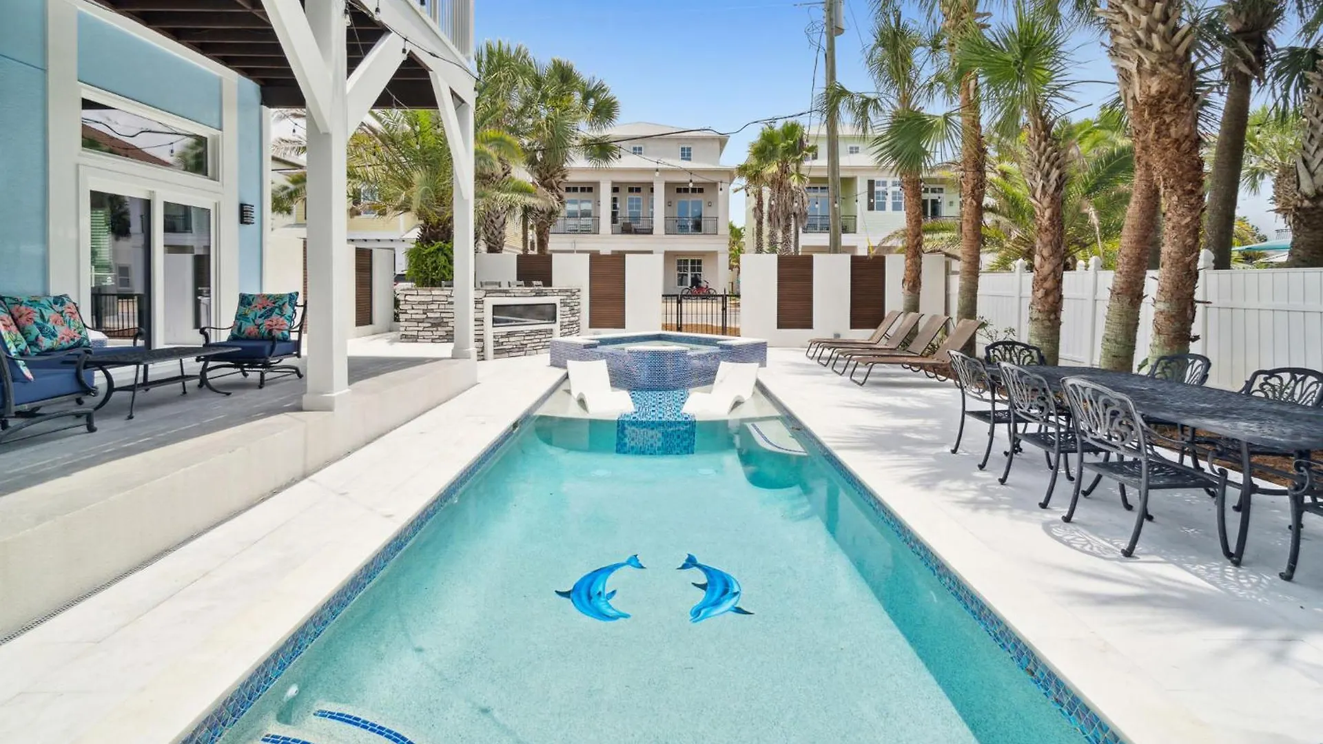Frangista Breeze With Heated Pool