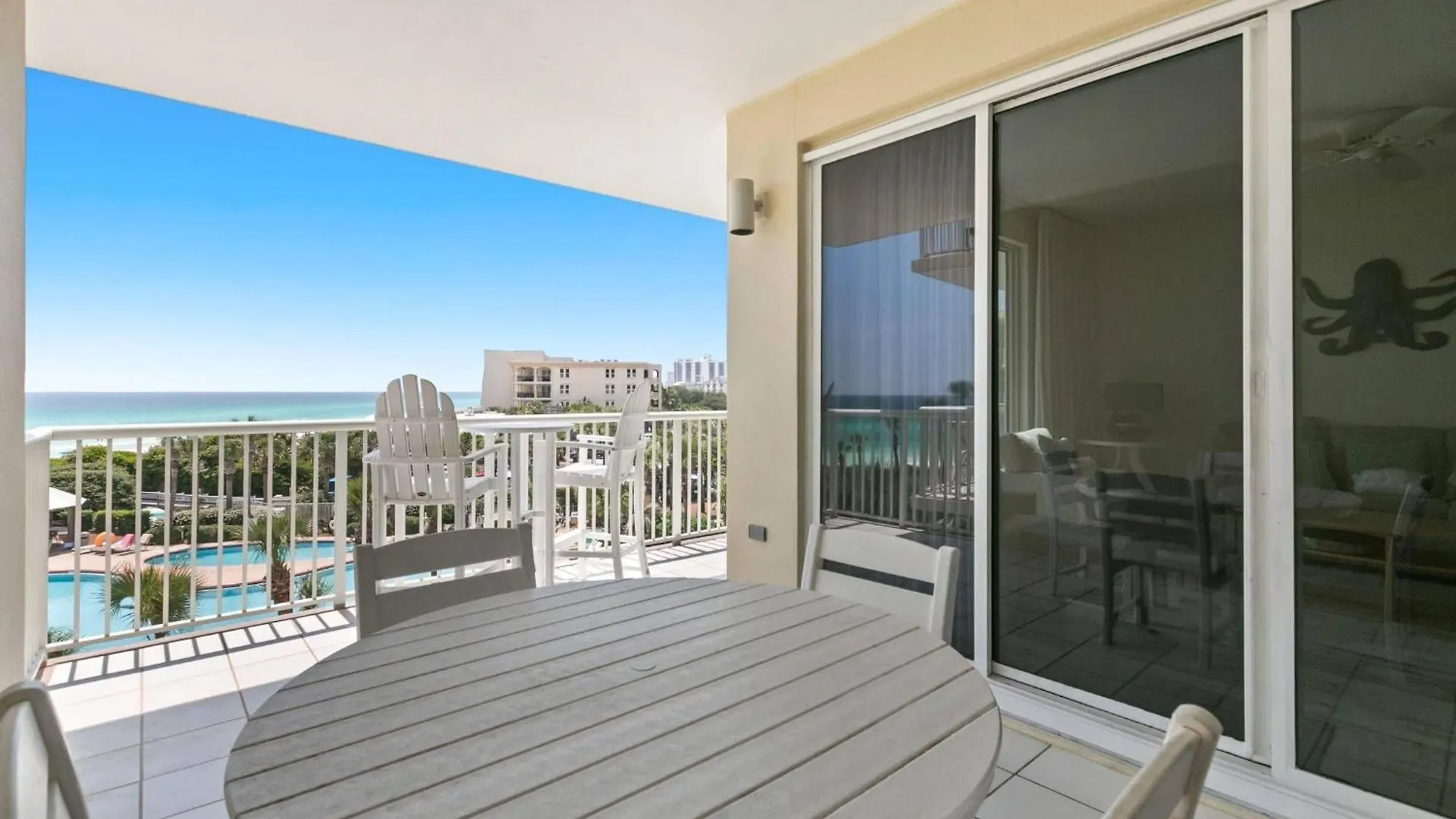 The Crescent 309