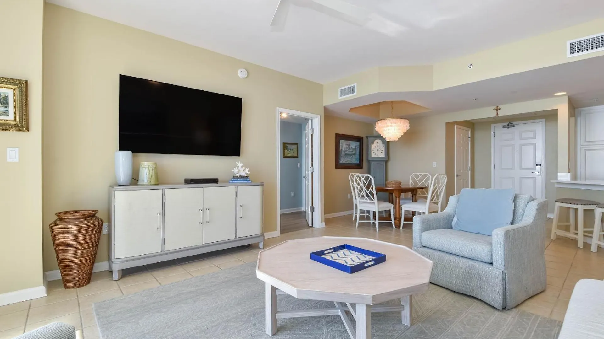 Apartment Silver Towers W702 *