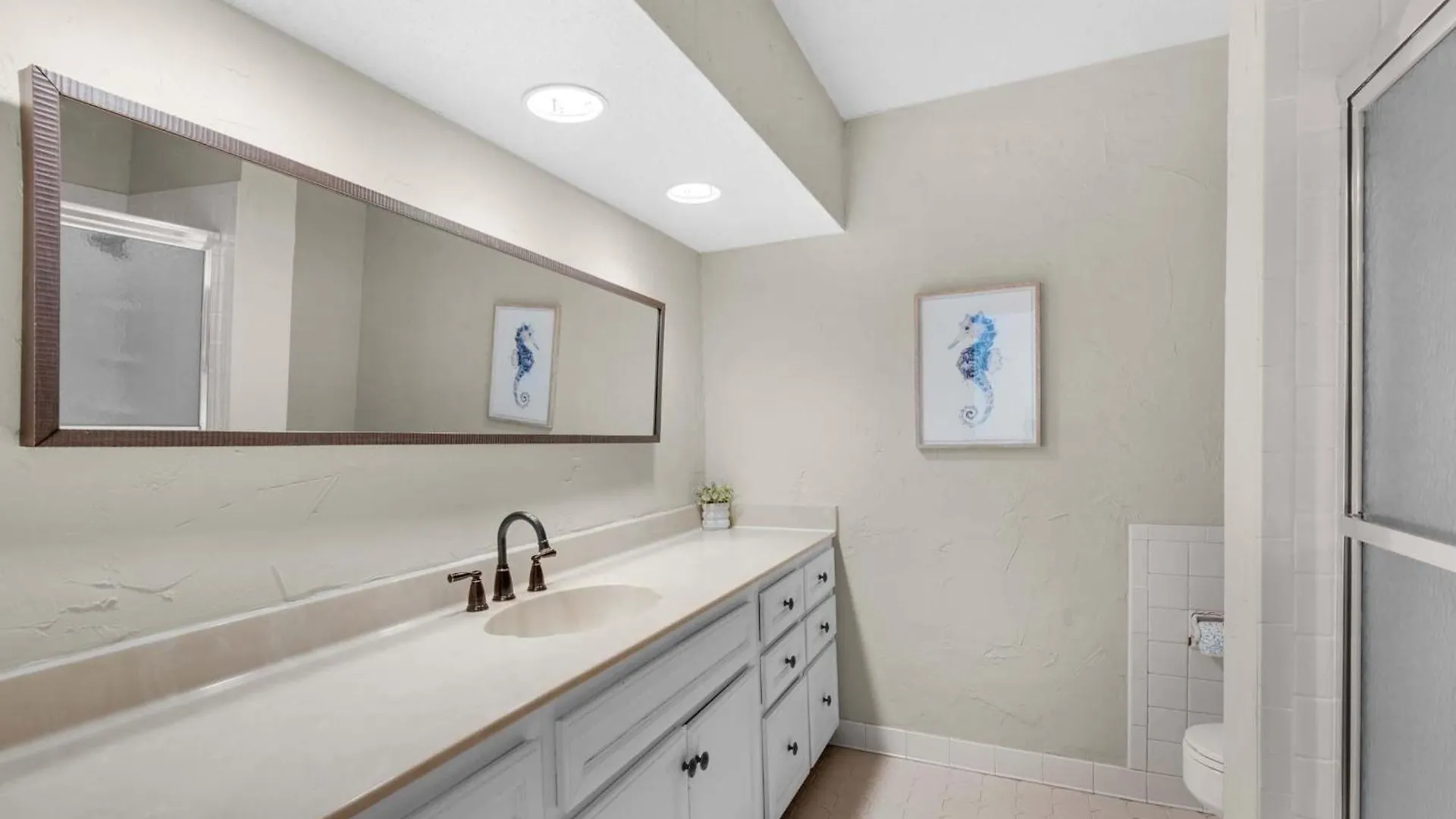 Shoreline Towers Townhouse 4-4 * Destin