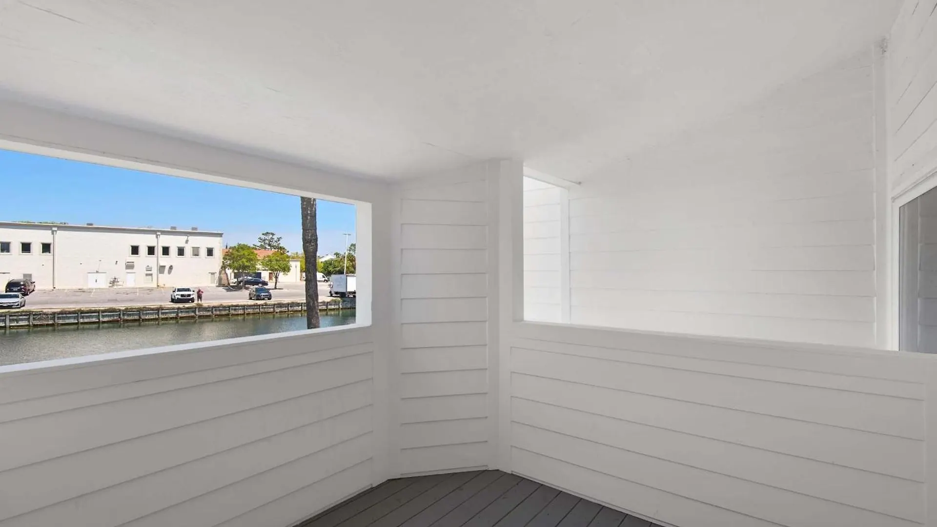 Holiday home Shoreline Towers Townhouse 4-4 *