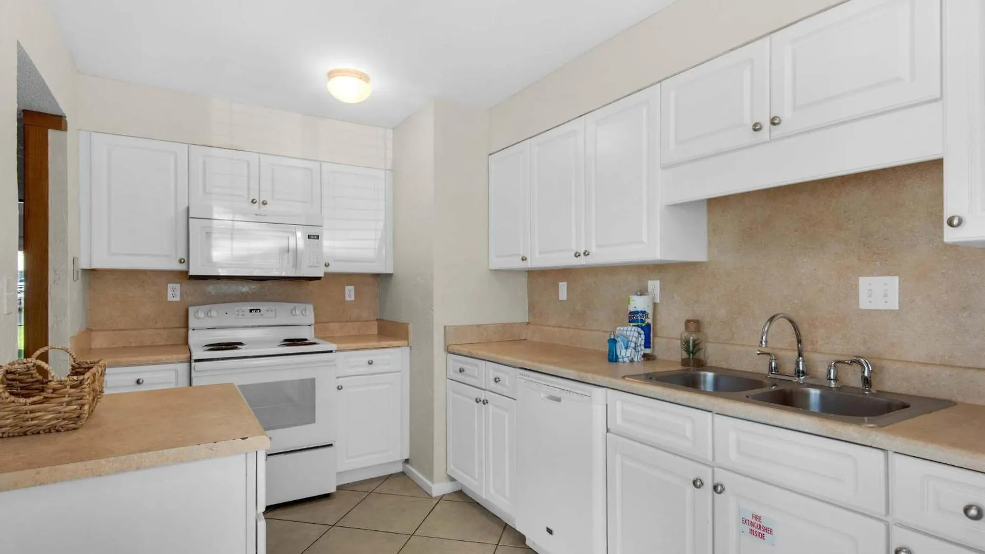Shoreline Towers Townhouse 4-4 Holiday home