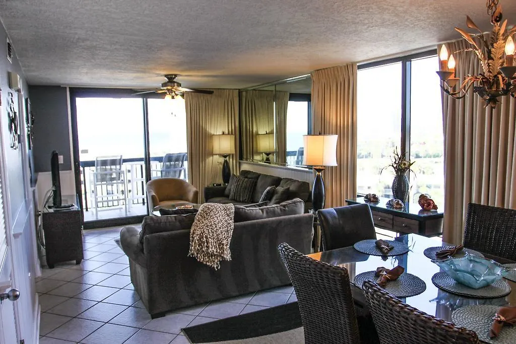 Sundestin 818 Holiday home *