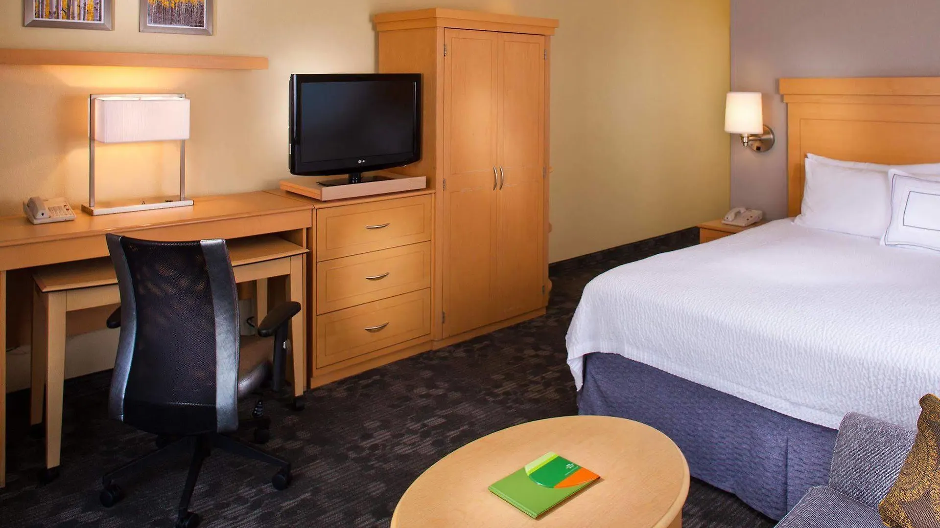 Hotel Courtyard By Marriott Sandestin At Grand Boulevard