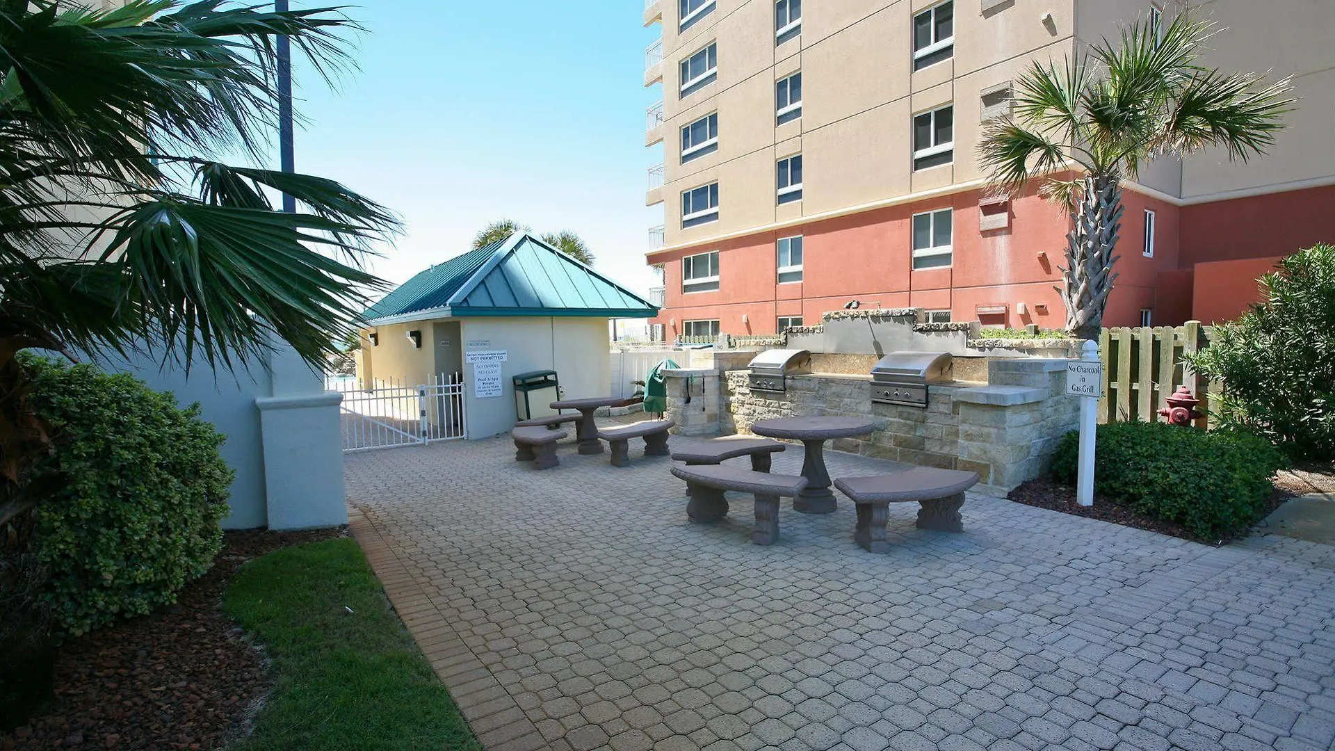 Jade East * Destin