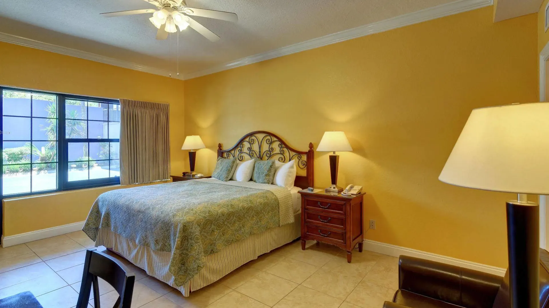 Hotel Beachside 3*