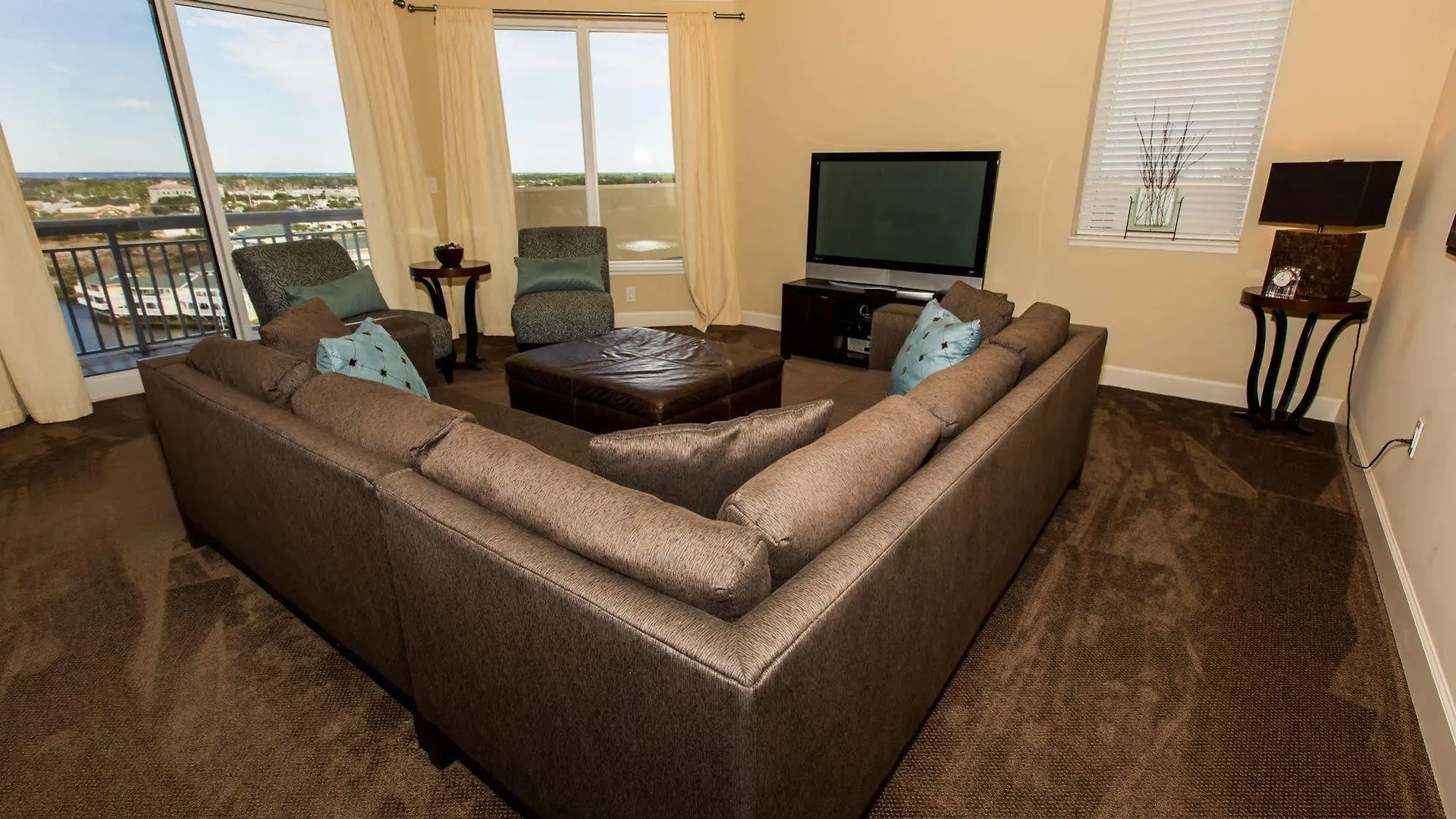 מלון Harbor Landing By Isle 4*