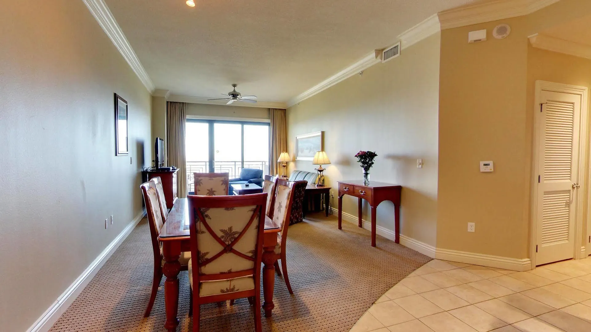 Hotel Emerald Grande At Harborwalk Village Destin
