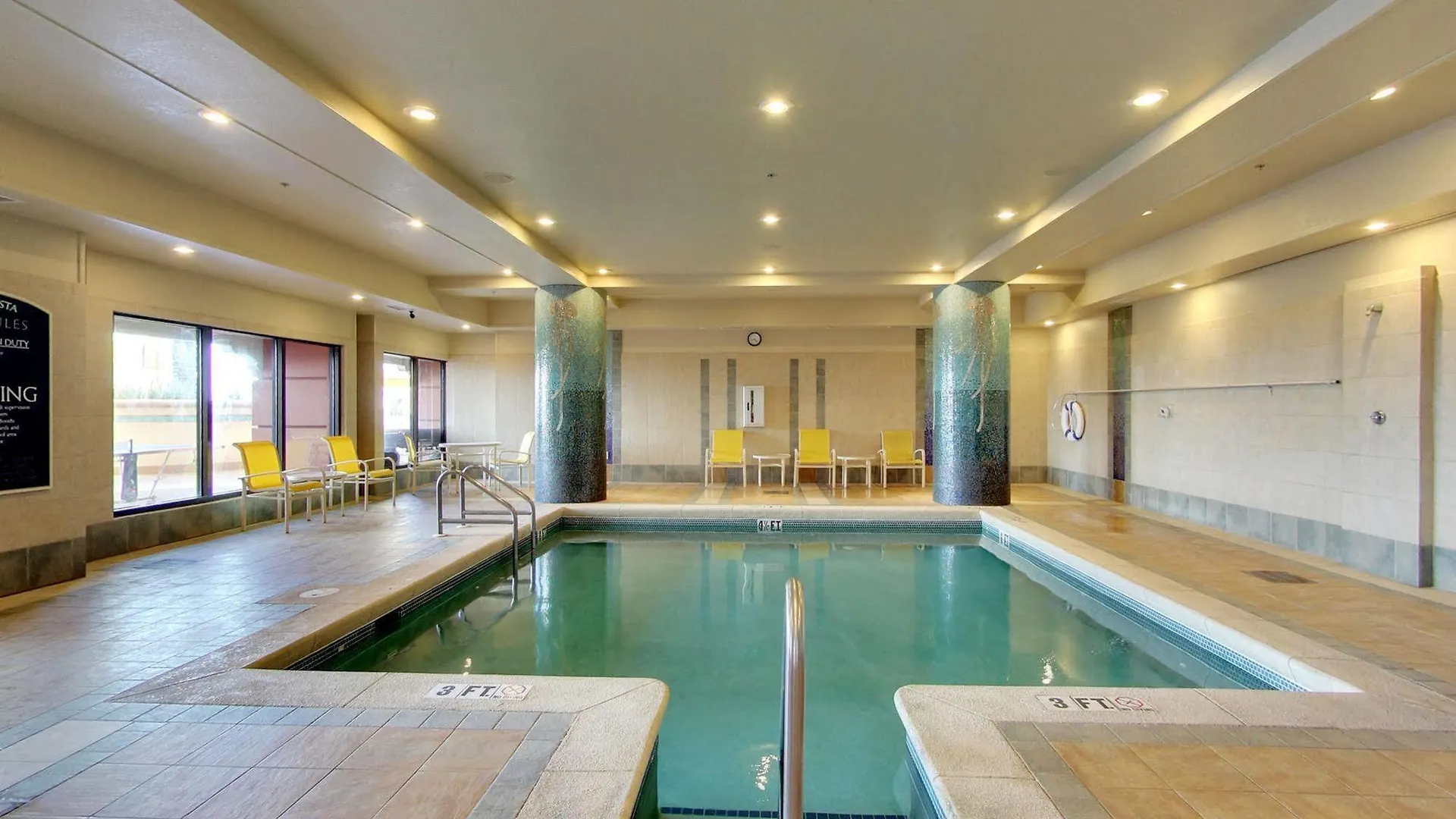 Hotel Emerald Grande At Harborwalk Village