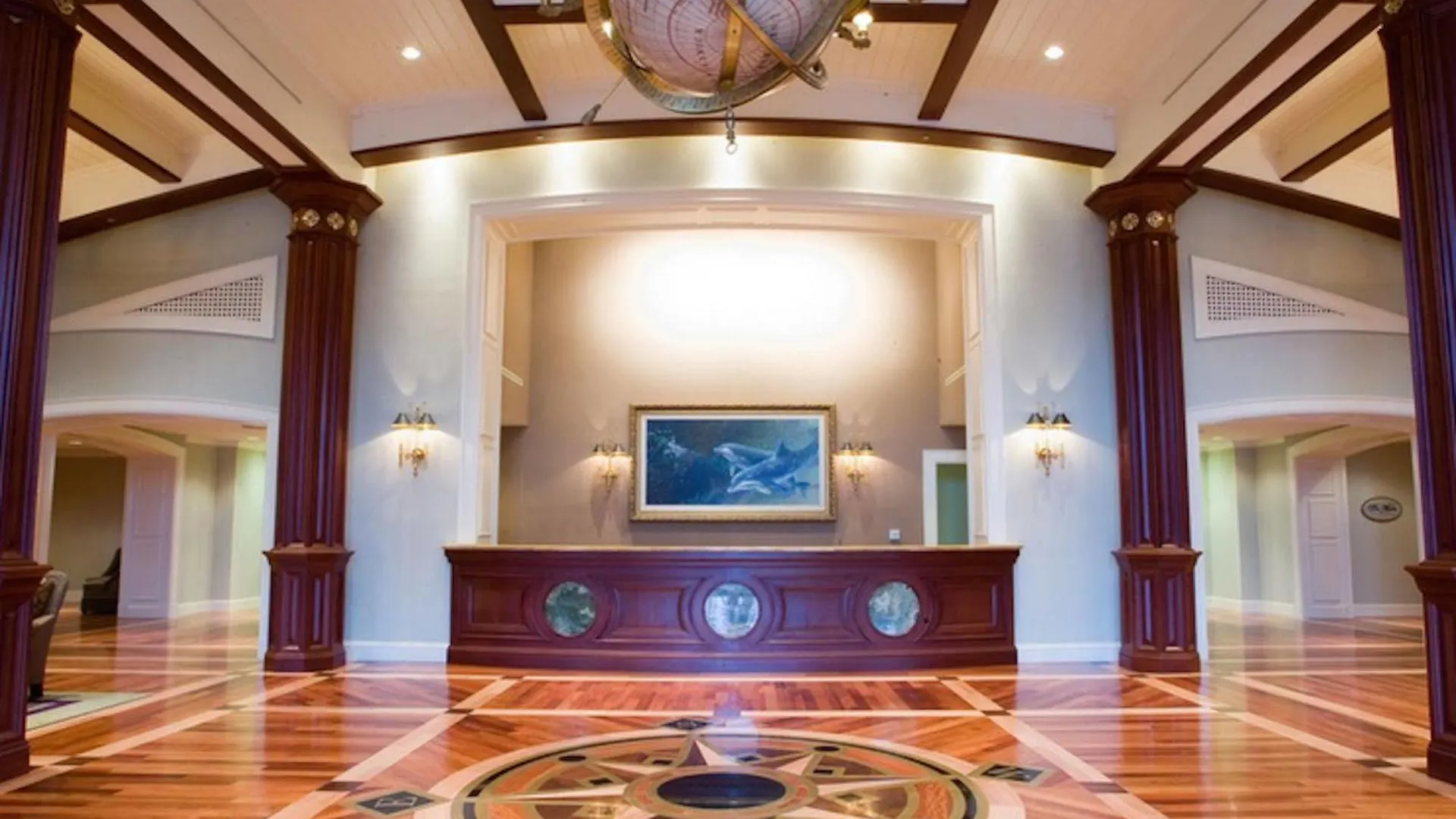 Emerald Grande At Harborwalk Village Hotel