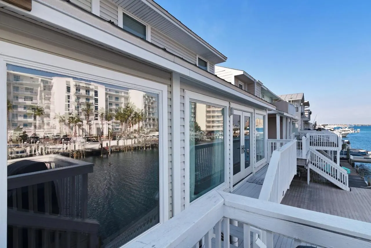 Canal Place #8 Διαμέρισμα Ντέστιν