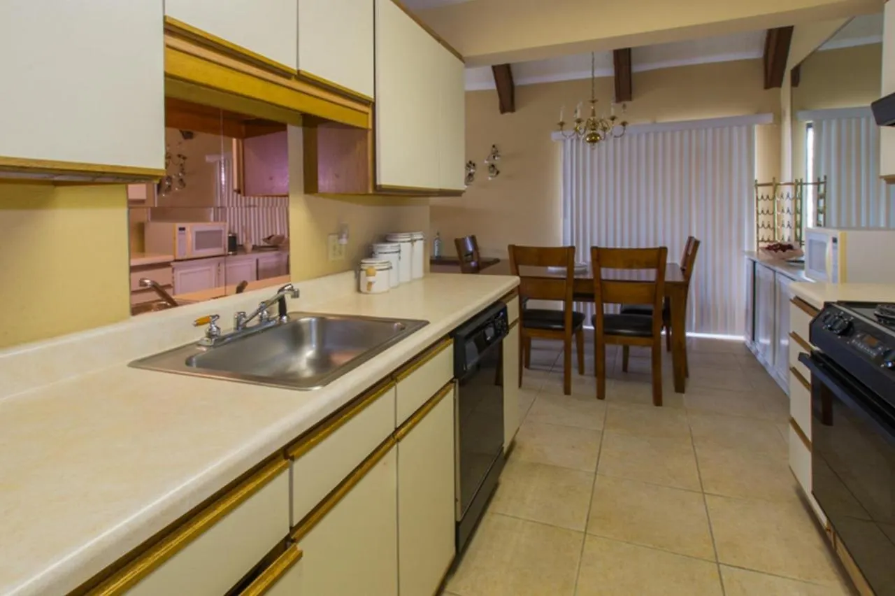 Seascape Properties 4* 데스틴